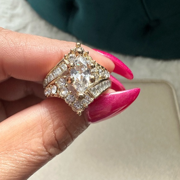 Jewelry - Fashion ring